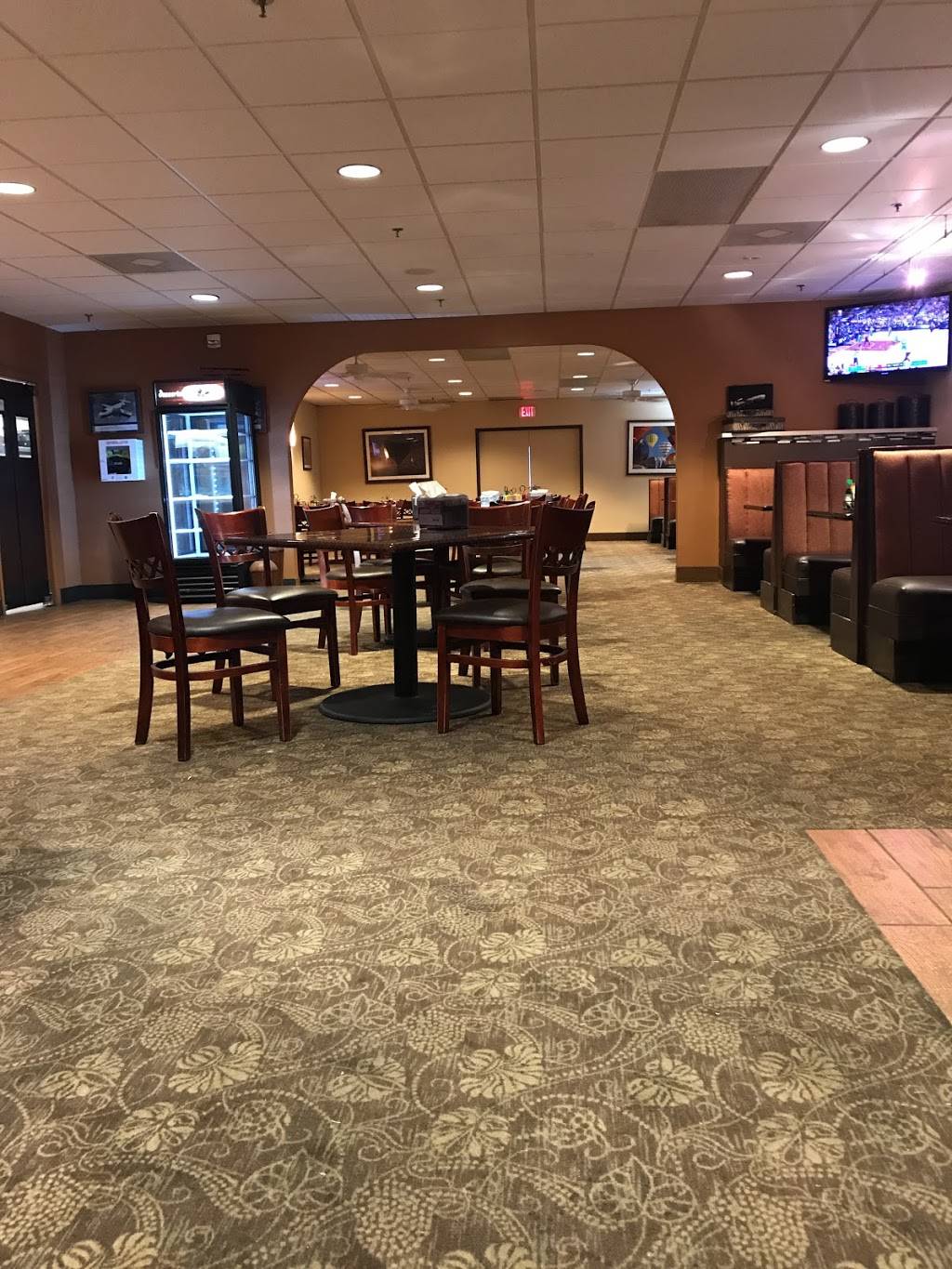 Spuds | restaurant | 870 Franklin Ave, Lemoore, CA 93246, USA | 5599982200 OR +1 559-998-2200