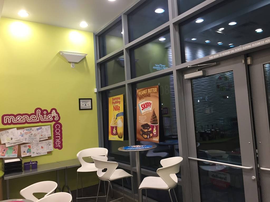 Menchies Frozen Yogurt | bakery | 10965 Lavender Hill Dr, Las Vegas, NV 89135, USA | 7028881193 OR +1 702-888-1193