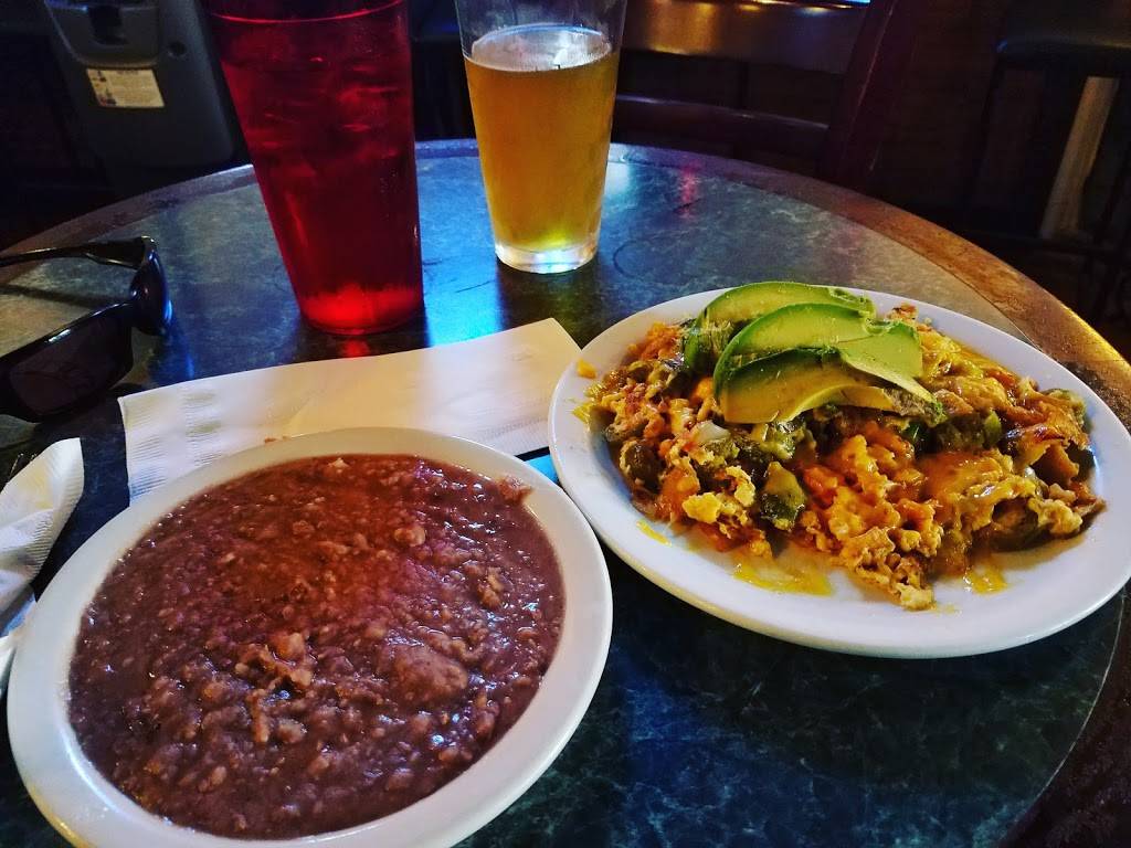 Rusty Cannon Pub | restaurant | 730 W Stassney Ln #120, Austin, TX 78745, USA | 5124945271 OR +1 512-494-5271