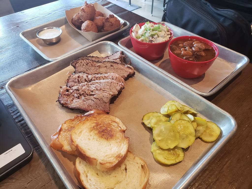 Liberty Barbecue | restaurant | 370 W Broad St, Falls Church, VA 22046, USA | 7032378227 OR +1 703-237-8227