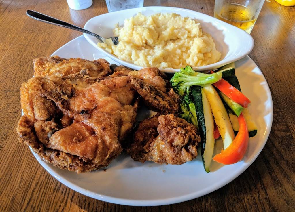 Vintage Brewing Co. Sauk Prairie | restaurant | 600 Water St, Sauk City, WI 53583, USA | 6083708200 OR +1 608-370-8200