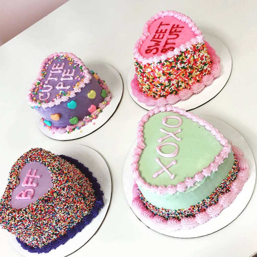 Cravings | bakery | 9856 S Kedzie Ave, Evergreen Park, IL 60805, USA | 7084243131 OR +1 708-424-3131