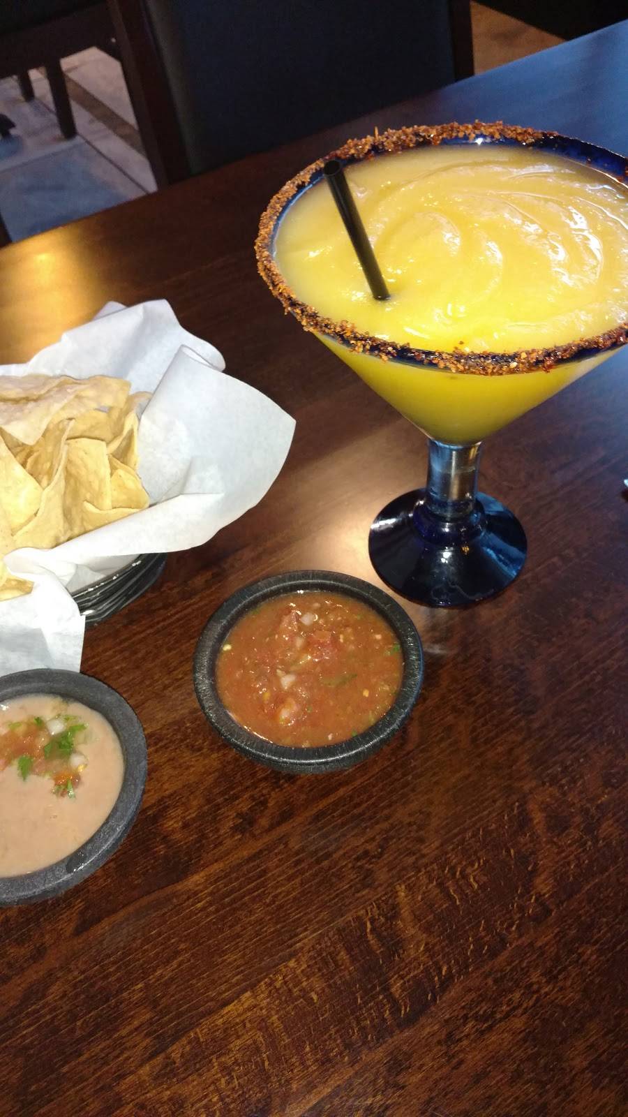 El Patron Mexican Grill and Entertainment | restaurant | 2524 E Florida Ave, Hemet, CA 92544, USA | 9516524545 OR +1 951-652-4545