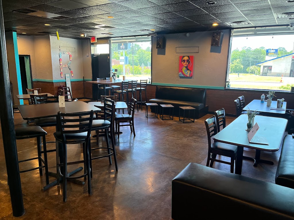 The Retreat | restaurant | 5122 Bush River Rd, Columbia, SC 29212, USA | 8036618483 OR +1 803-661-8483