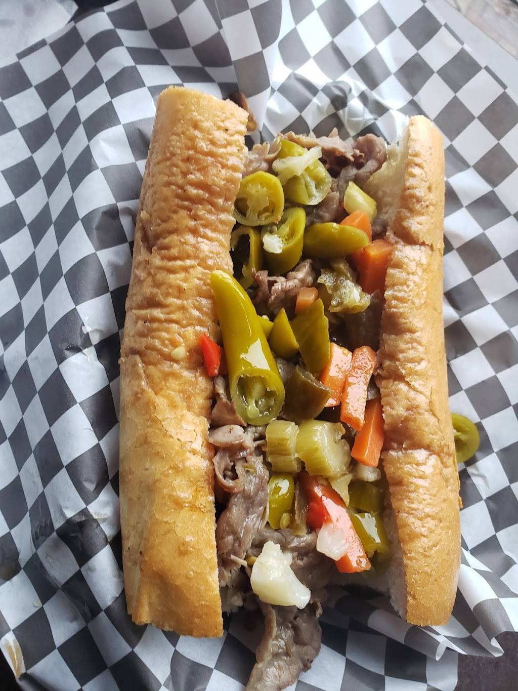 Marios Chicago Beef & Hot Dogs | restaurant | 118 3rd St S, La Crosse, WI 54601, USA | 6085191665 OR +1 608-519-1665