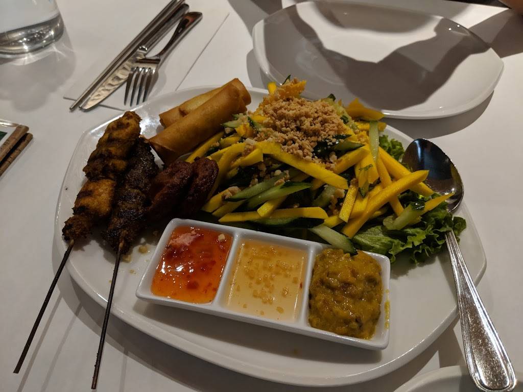 Thai Villa | restaurant | 84 First Commerce Dr #2, Aurora, ON L4G 0H5, Canada | 9058418878 OR +1 905-841-8878