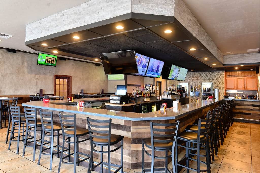 Michael D’s & Demario’s Pizza | restaurant | 1411 1/2, Whipple Ave NW, Canton, OH 44708, USA | 3304771000 OR +1 330-477-1000