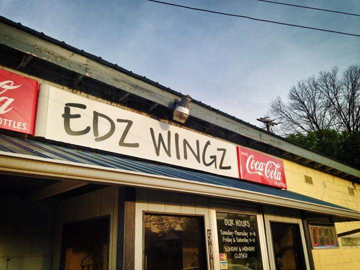 Edz Wingz | restaurant | 501 Oak St, Fayetteville, TN 37334, USA | 9314339424 OR +1 931-433-9424