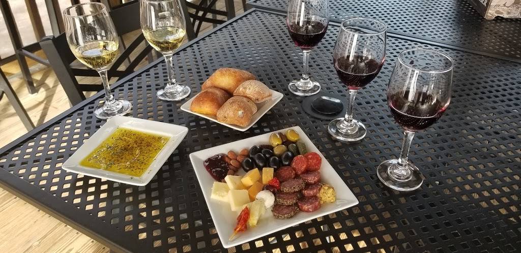 The Iron Horse Grill | restaurant | 735 Gardenview Dr, Pine Mountain, GA 31822, USA | 7064893085 OR +1 706-489-3085