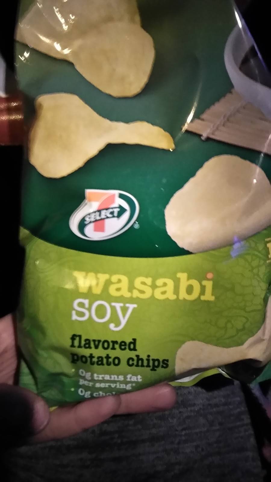 7-Eleven | bakery | 1084 N Delaware Ave, Philadelphia, PA 19125, USA | 2154270670 OR +1 215-427-0670