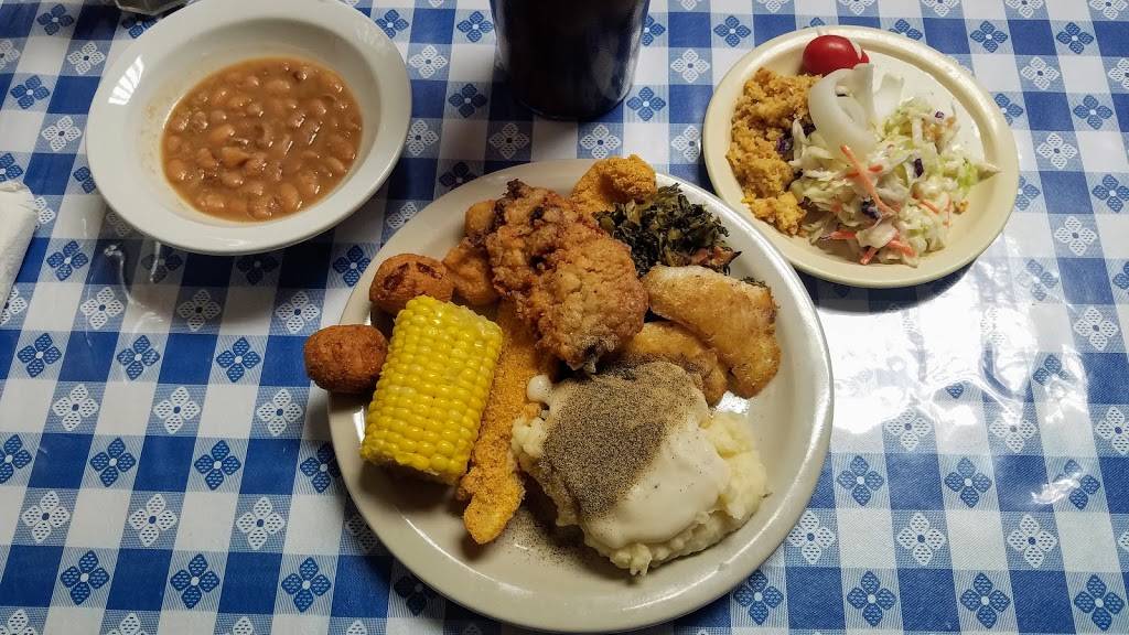 Grannys Clarks | restaurant | 213 N Patrick St, Dublin, TX 76446, USA | 2544453444 OR +1 254-445-3444