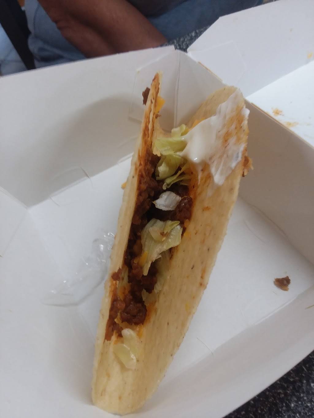 Hardees | restaurant | 1205 Burkemont Ave, Morganton, NC 28655, USA | 8284380225 OR +1 828-438-0225