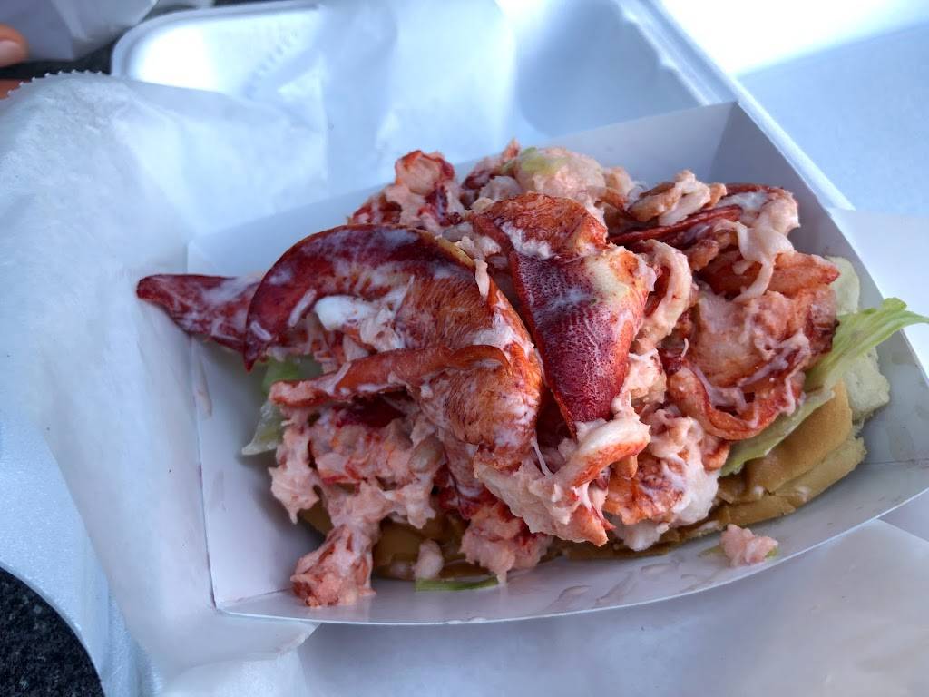 Monument Beach Pizza | restaurant | 18 Beach St, Monument Beach, MA 02553, USA | 5087593210 OR +1 508-759-3210