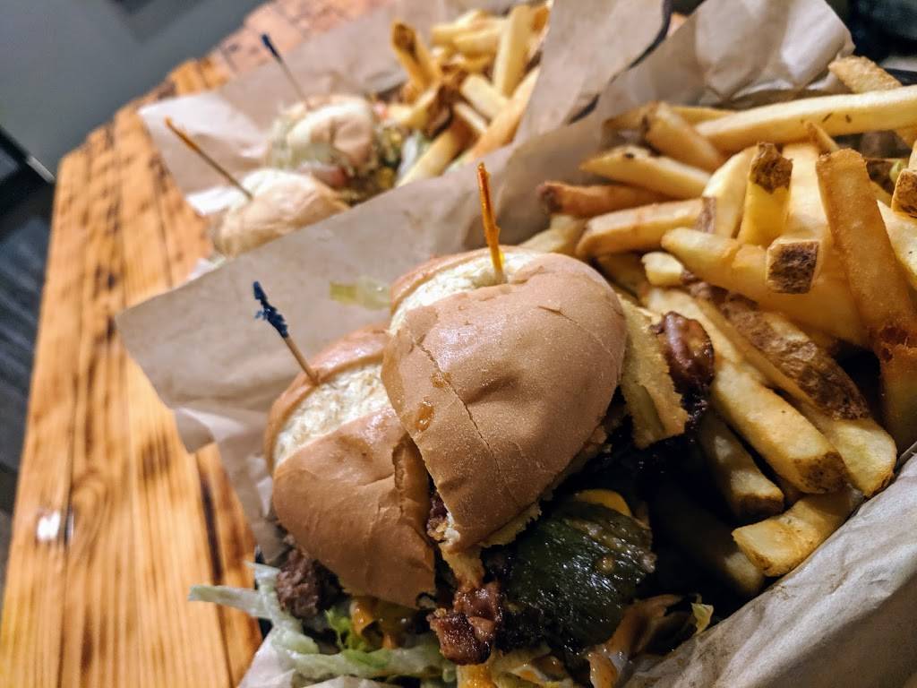 Spanky Burger & Brew | restaurant | 601 S Pine St, Tacoma, WA 98405, USA | 2533271111 OR +1 253-327-1111