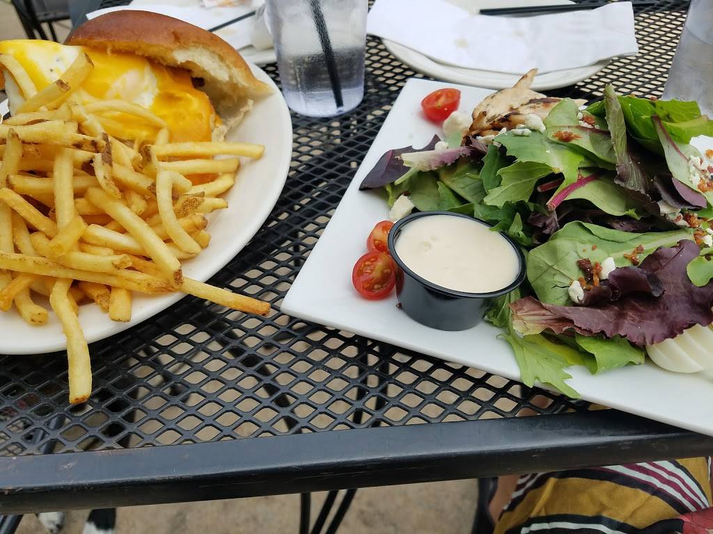 Kite & Key | restaurant | 1836 Callowhill St, Philadelphia, PA 19130, USA | 2155681818 OR +1 215-568-1818