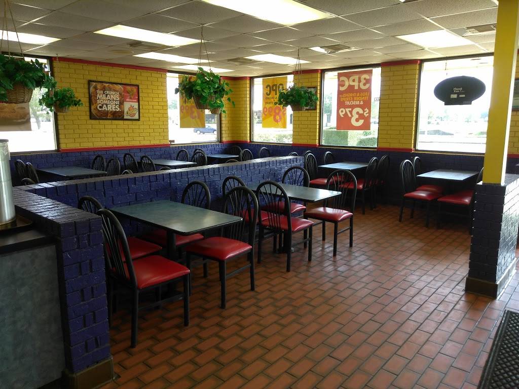Churchs Chicken | restaurant | 1201 Bay Area Blvd, Houston, TX 77058, USA | 2814861555 OR +1 281-486-1555