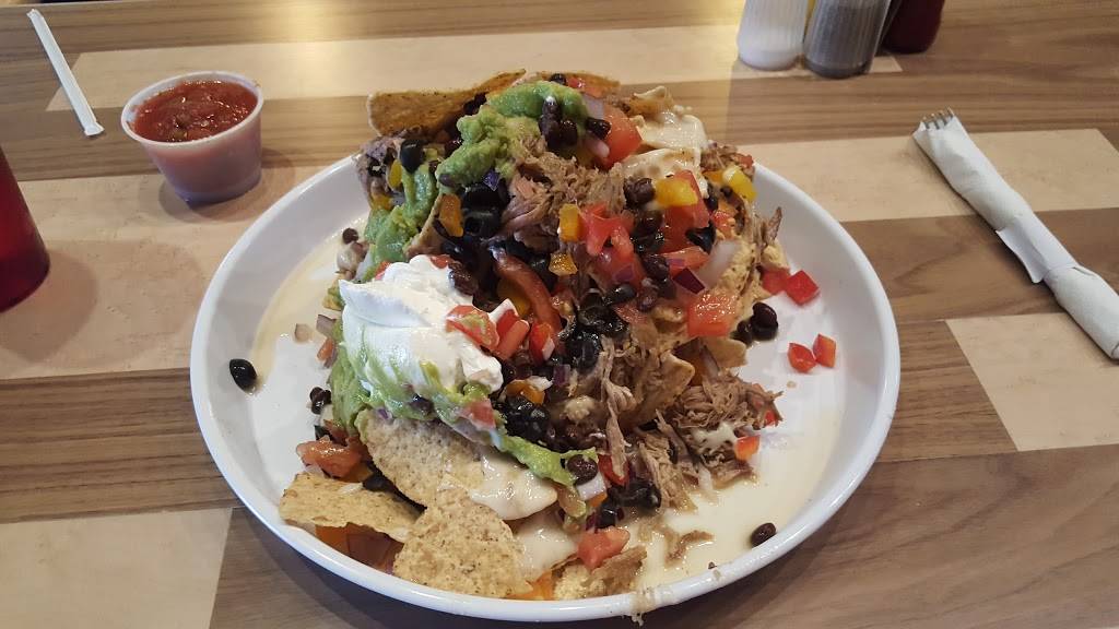 Two Bandits Brewing Co. | restaurant | 106 E High St, Hicksville, OH 43526, USA | 4195421087 OR +1 419-542-1087