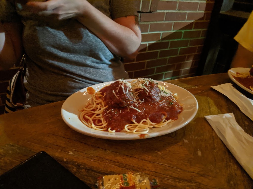 Ozark Orchard | restaurant | 118 Main St, Eminence, MO 65466, USA | 5732263604 OR +1 573-226-3604