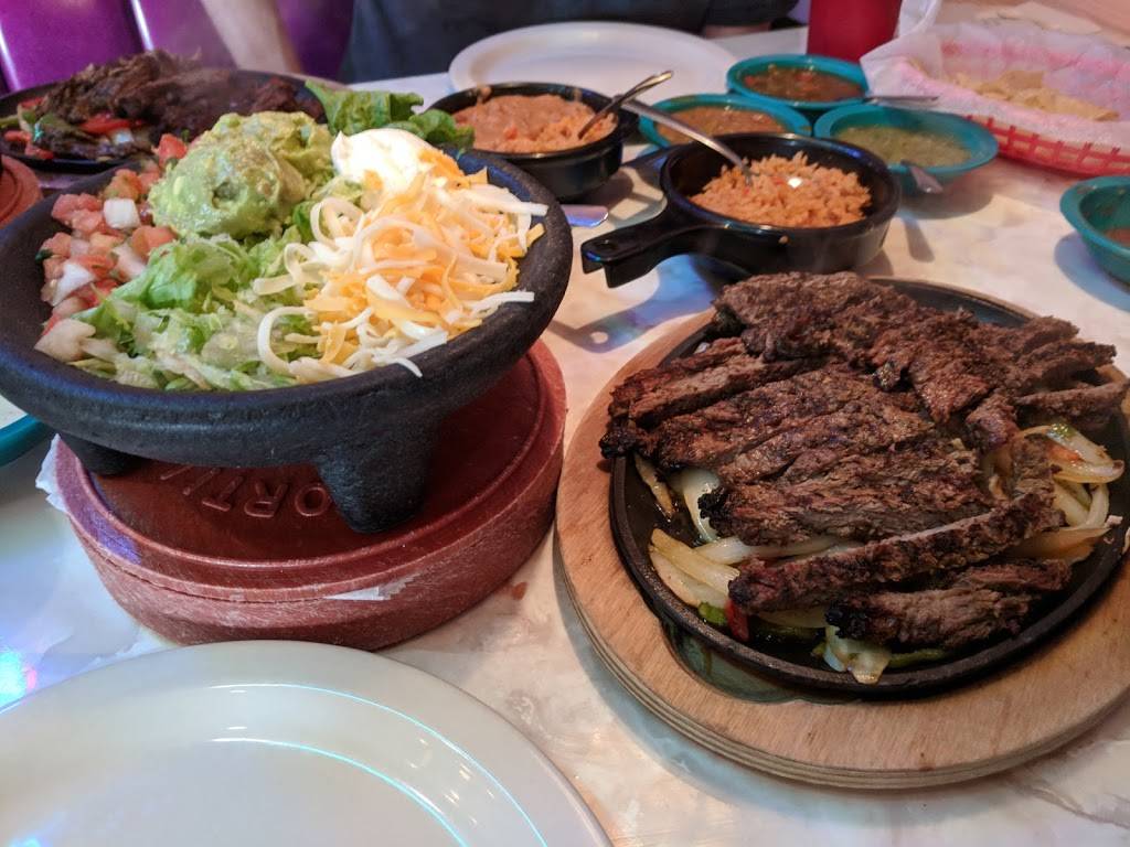 Chuys | restaurant | 1035 Parkside Main St, Cary, NC 27519, USA | 9193887455 OR +1 919-388-7455