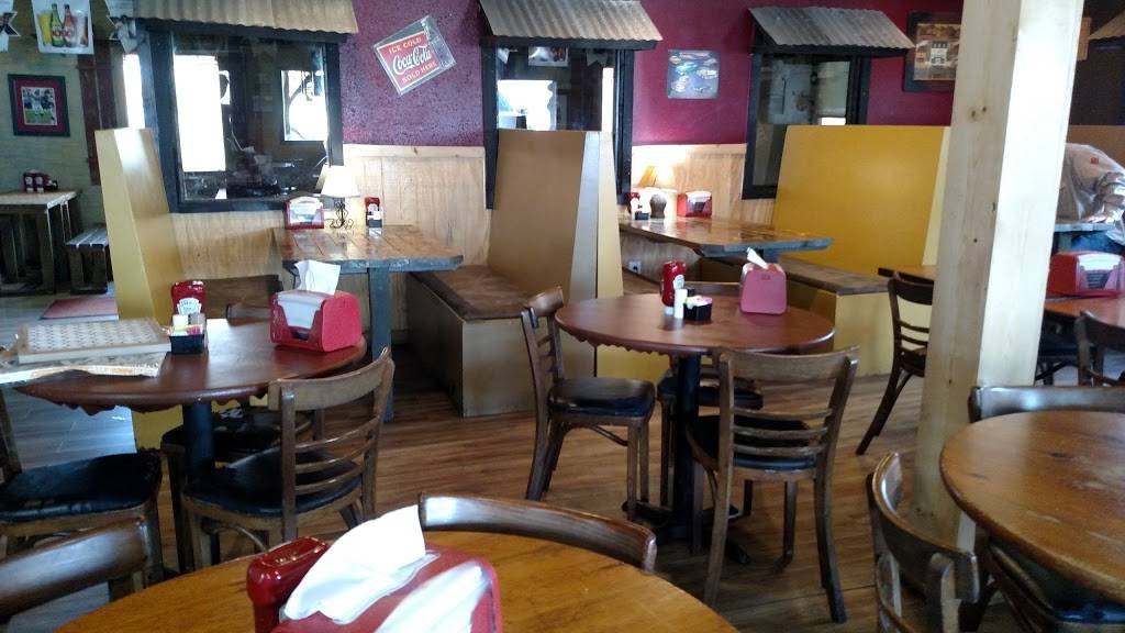 Stomps Burger Joint | restaurant | 3107 TX-146, Bacliff, TX 77518, USA | 2813390785 OR +1 281-339-0785