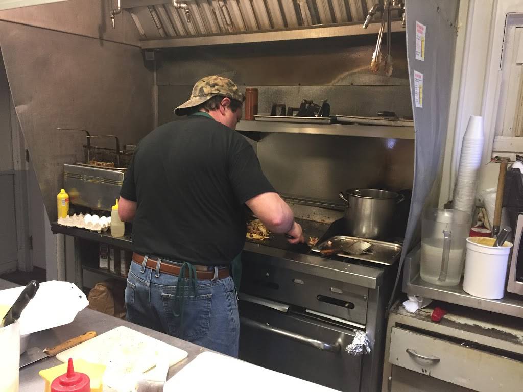 Kennys Sandwich Shop | meal takeaway | 323 E Broadway Ave, Muskegon, MI 49444, USA | 2317332420 OR +1 231-733-2420