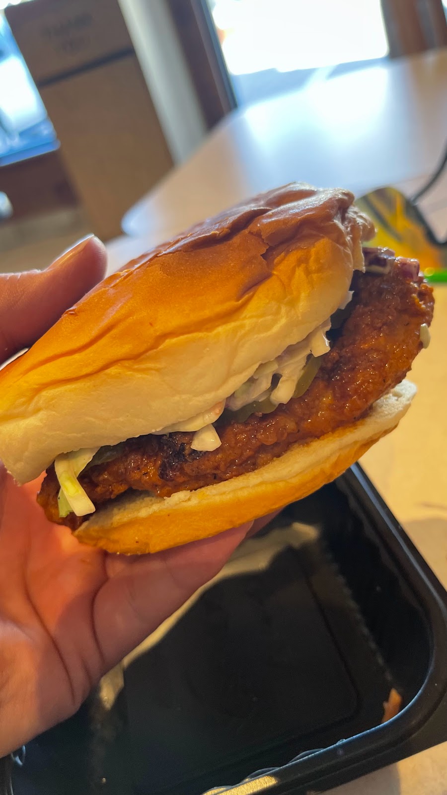 Helen’s hot chicken ft worth | restaurant | 2812 Horne St, Fort Worth, TX 76107, USA | 6822555405 OR +1 682-255-5405