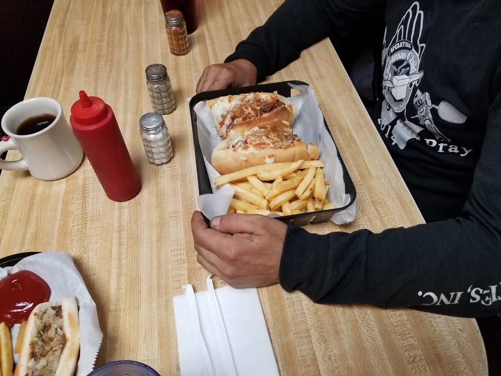 Ritzy Lunch | restaurant | 456 W Pike St, Clarksburg, WV 26301, USA | 3046223600 OR +1 304-622-3600