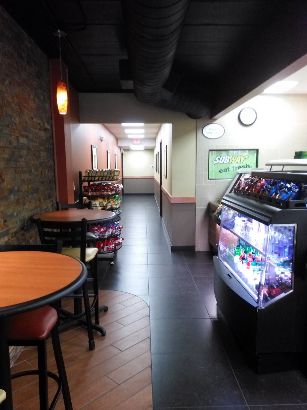 Subway | restaurant | 116 N 2nd St #101, Fort Pierce, FL 34950, USA | 7725774070 OR +1 772-577-4070
