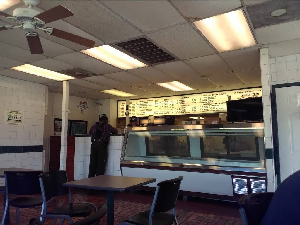 Navy Seafood | restaurant | 3201 Emancipation Ave, Houston, TX 77004, USA | 7135265644 OR +1 713-526-5644