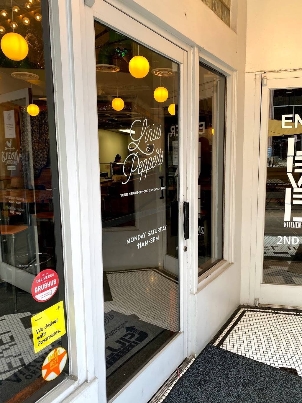 Linus & Peppers | restaurant | 126 S Salisbury St, Raleigh, NC 27601, USA | 9198333866 OR +1 919-833-3866