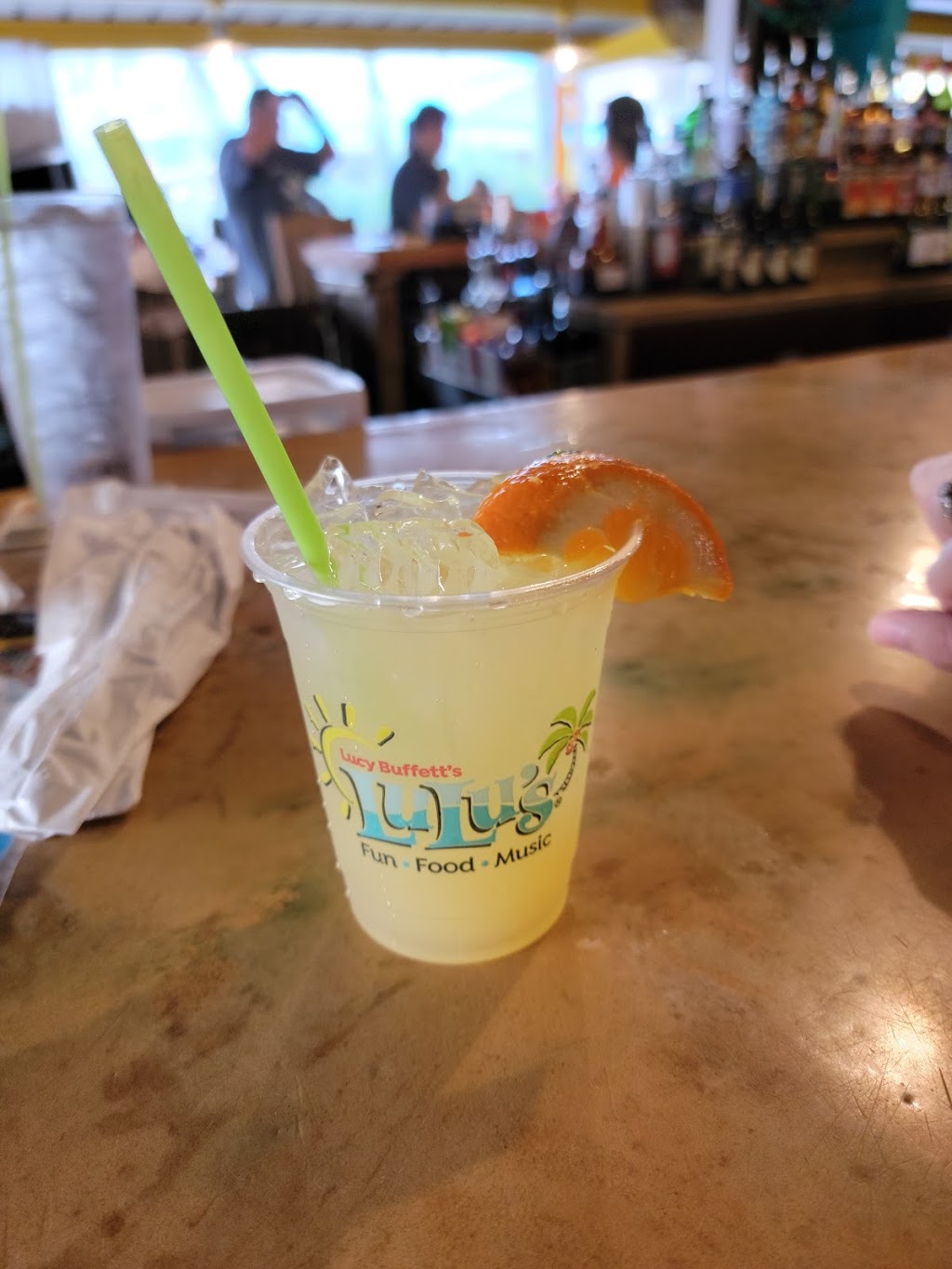 LuLu’s Gulf Shores | restaurant | 200 E 25th Ave, Gulf Shores, AL 36542, USA | 2519675858 OR +1 251-967-5858