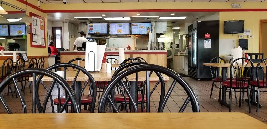 Cape Fear BBQ & Chicken | restaurant | 523 Grove St, Fayetteville, NC 28301, USA | 9104831884 OR +1 910-483-1884