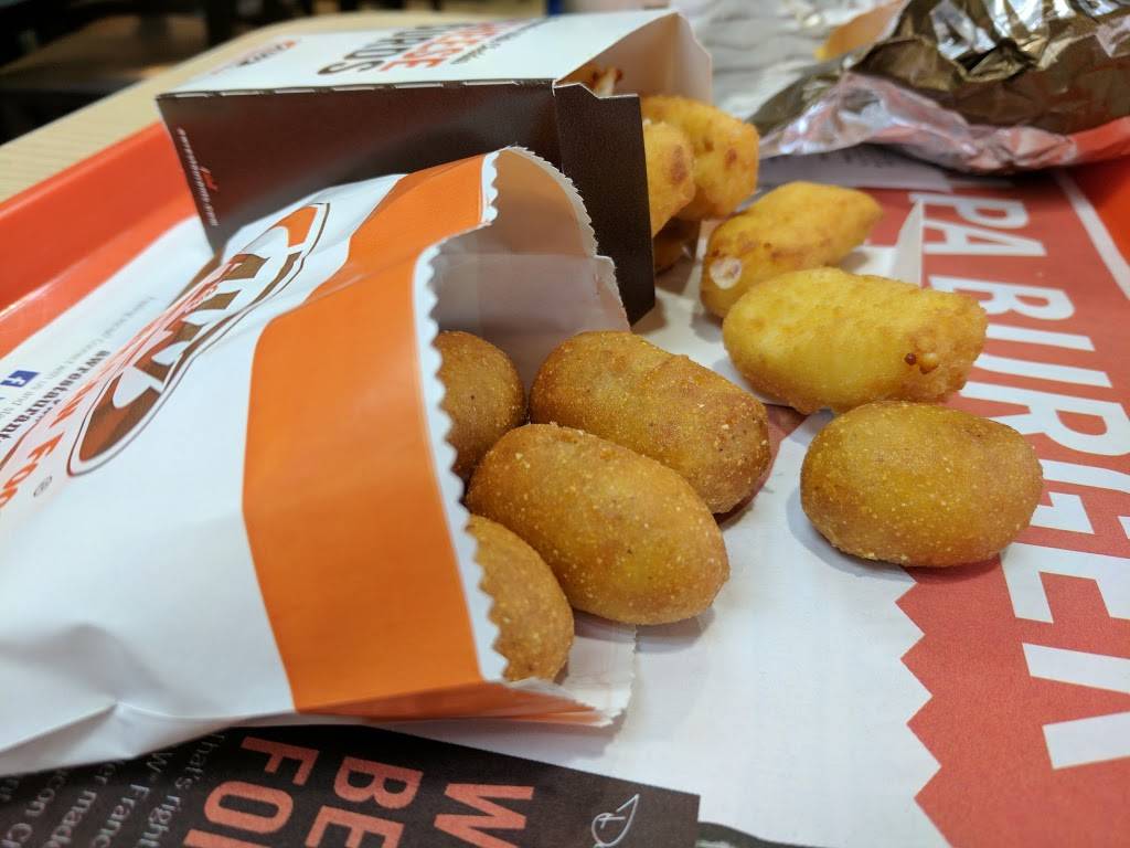 A&W Restaurant | restaurant | 3801 E Calumet St, Appleton, WI 54915, USA | 9209939999 OR +1 920-993-9999