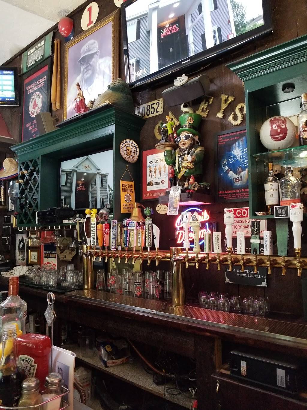 Caseys Crossing | restaurant | 81 Railroad St, Holliston, MA 01746, USA | 5084294888 OR +1 508-429-4888