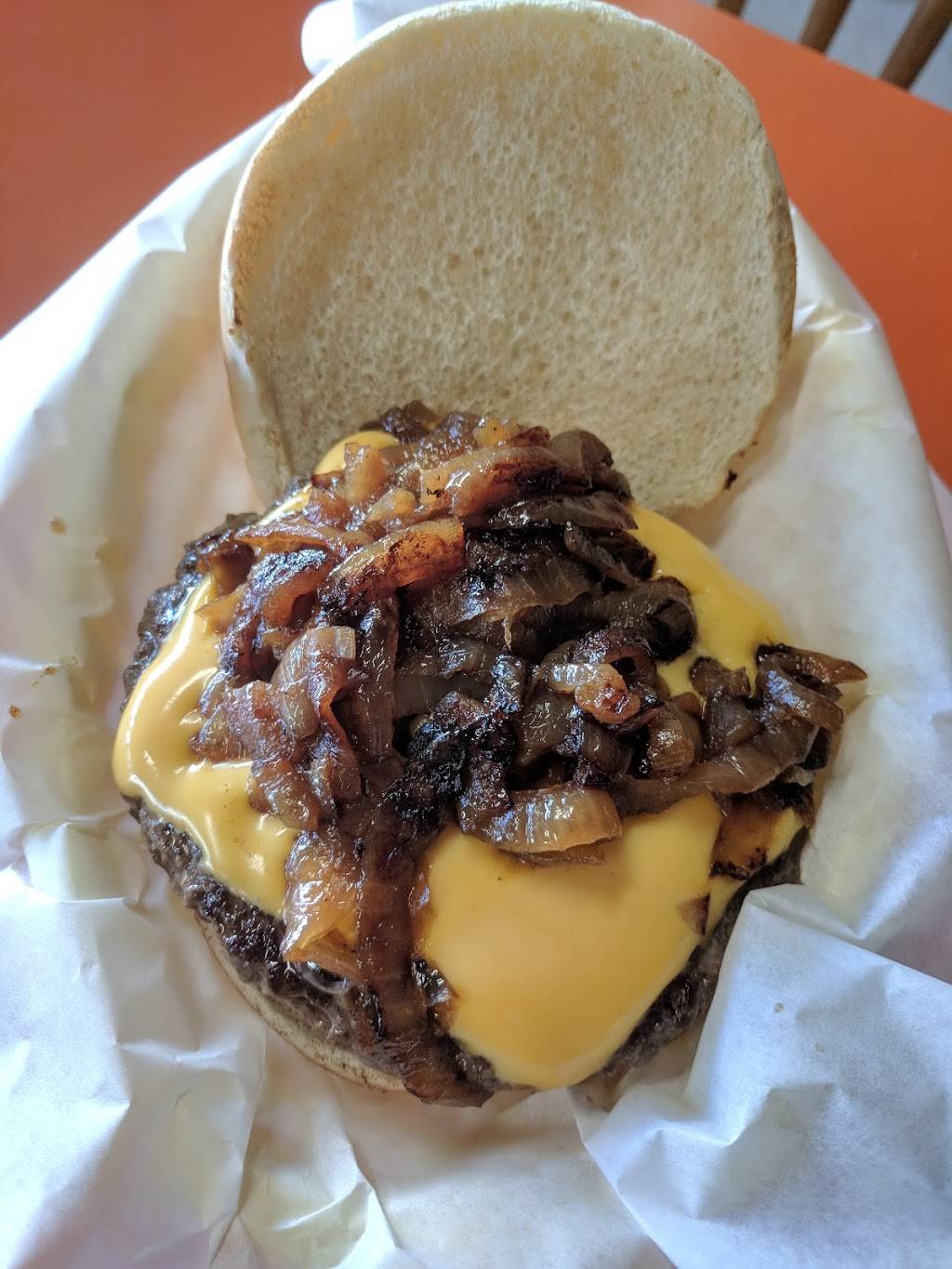 Georges Giant Hamburger | restaurant | 1491 Newell Ave, Walnut Creek, CA 94596, USA | 9259394888 OR +1 925-939-4888