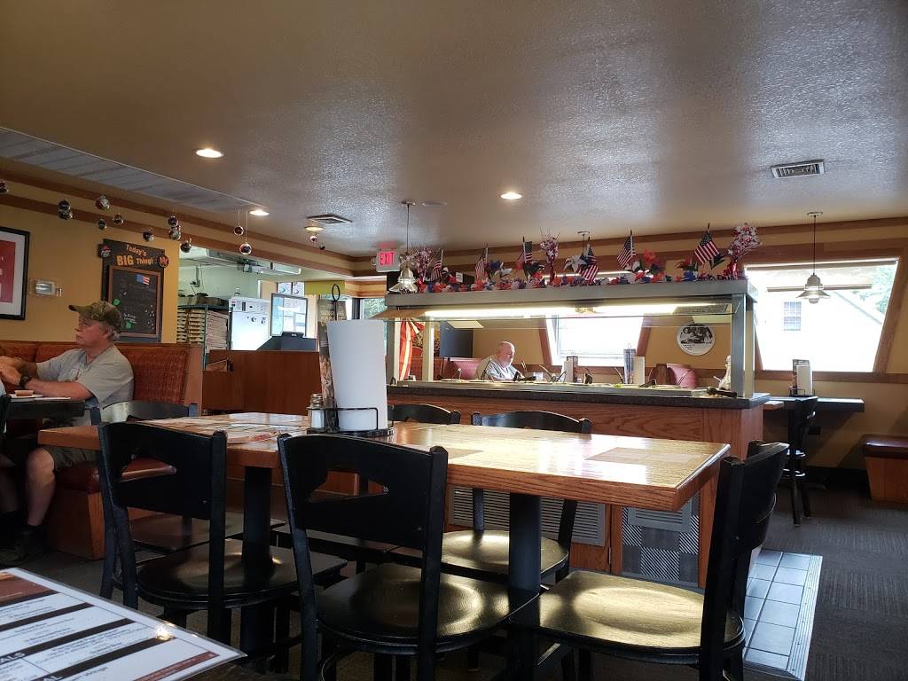 Pizza Hut | meal takeaway | 248 Highway 441 No, Clayton, GA 30525, USA | 7067822111 OR +1 706-782-2111