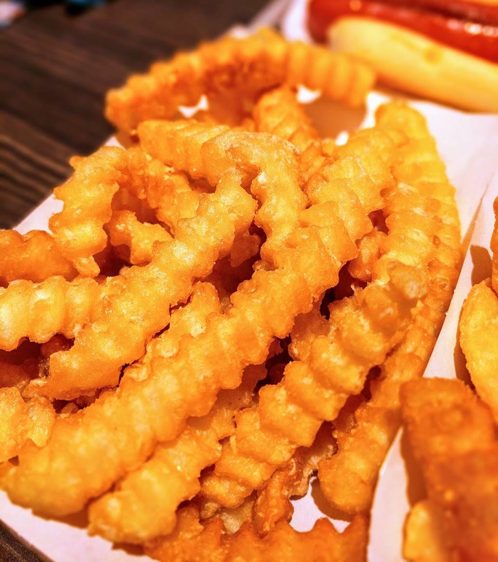 Shake Shack | restaurant | 2500 N Pearl St, Dallas, TX 75201, USA | 2149831023 OR +1 214-983-1023