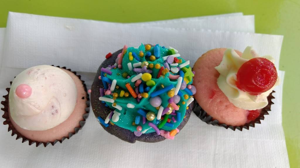 Kandy Cakes | restaurant | 47 York St, Stratford, ON N5A 1A1, Canada | 5195083835 OR +1 519-508-3835