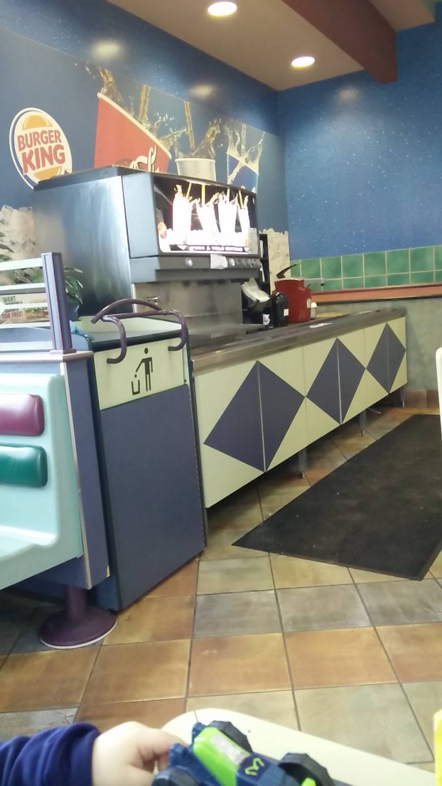 Burger King | restaurant | 3210 Dougall Ave, Windsor, ON N9E 1S6, Canada | 5199726538 OR +1 519-972-6538