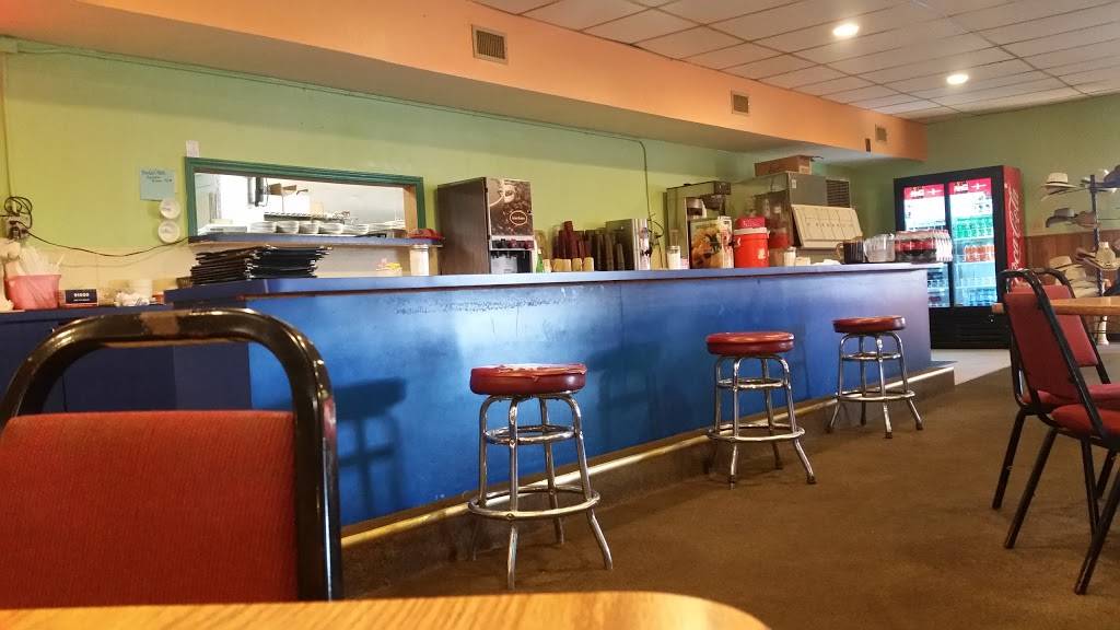 Pacho Garcia Cafe | restaurant | 1062 W FM 117, Dilley, TX 78017, USA | 8309651493 OR +1 830-965-1493