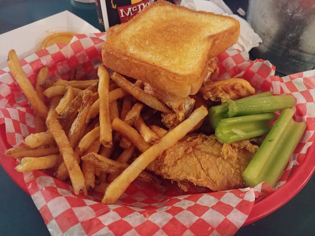 McDougals Chicken Fingers & Wings | restaurant | 316 White Bridge Pike, Nashville, TN 37209, USA | 6154571749 OR +1 615-457-1749