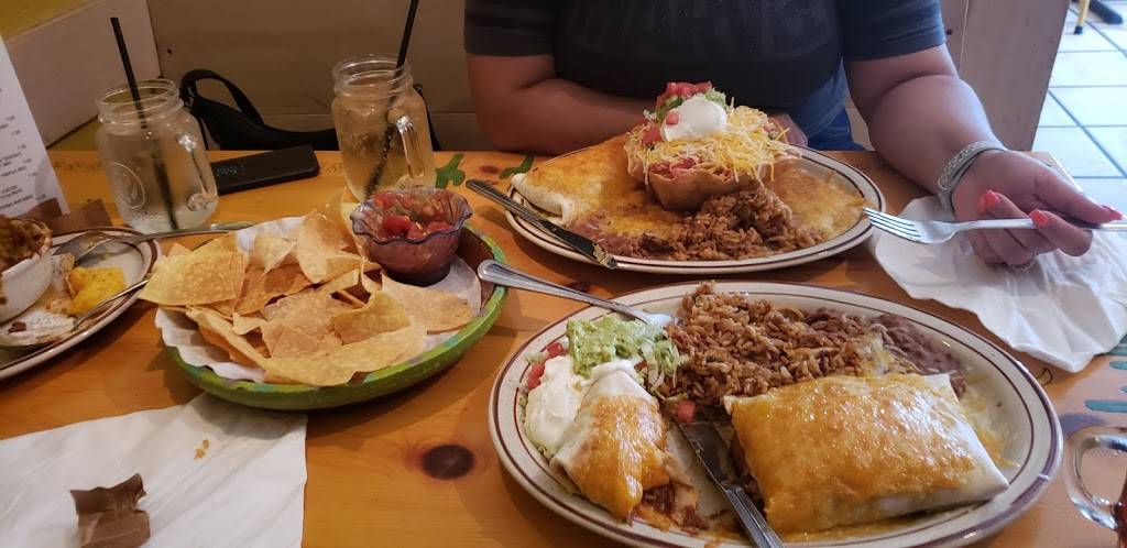 Coyote Blue Tex Mex Cafe | restaurant | 1960 Saybrook Rd, Middletown, CT 06457, USA | 8603452403 OR +1 860-345-2403