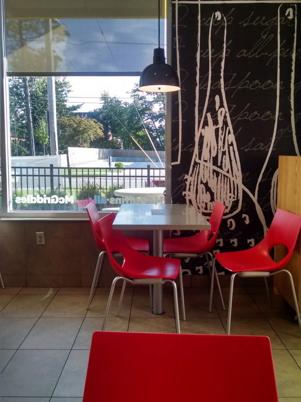 Taco Bell | meal takeaway | 115 E Water St, Oak Harbor, OH 43449, USA | 4196076280 OR +1 419-607-6280