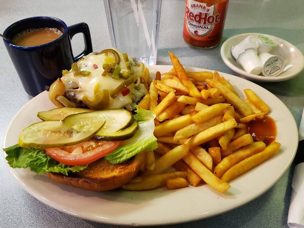 Mike & Dees Diner | restaurant | 629 Euclid Ave, Cleveland, OH 44114, USA | 2166211505 OR +1 216-621-1505