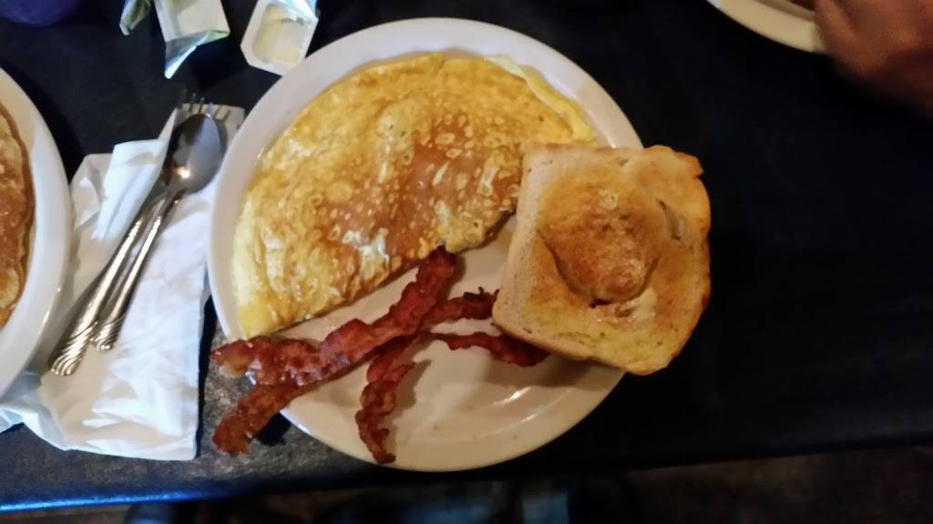 Yenzis amish restaurant | restaurant | 2147 PA-310, Reynoldsville, PA 15851, USA | 8149382144 OR +1 814-938-2144