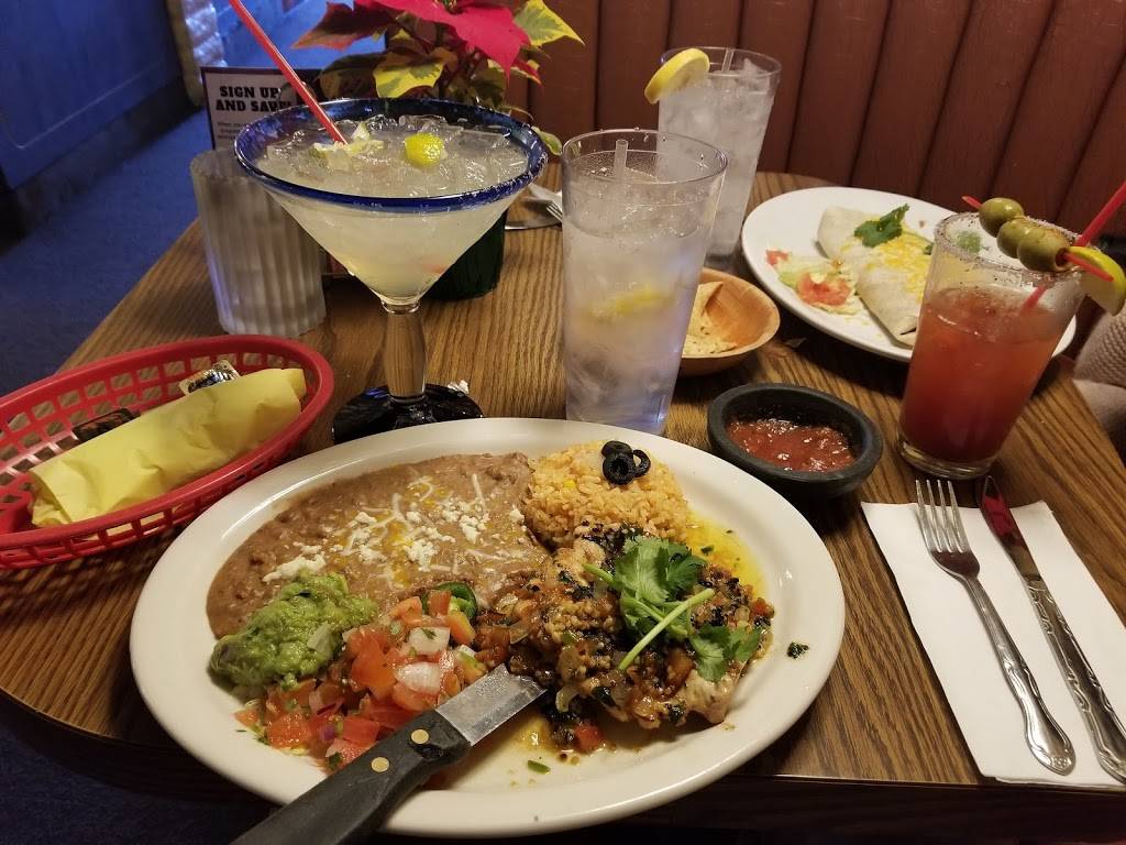 La Tapatia | restaurant | 340 W Grand Ave, Escondido, CA 92025, USA | 7607478282 OR +1 760-747-8282