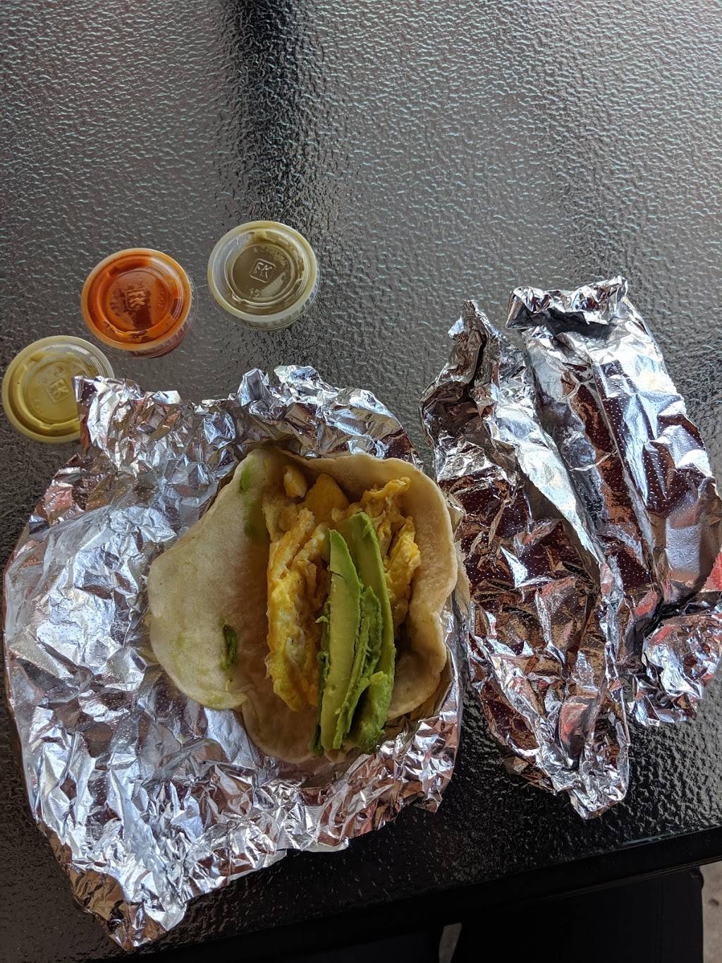 El Mana Mexican Food Truck | restaurant | 1316 E 38th 1/2 St, Austin, TX 78722, USA | 5126627208 OR +1 512-662-7208