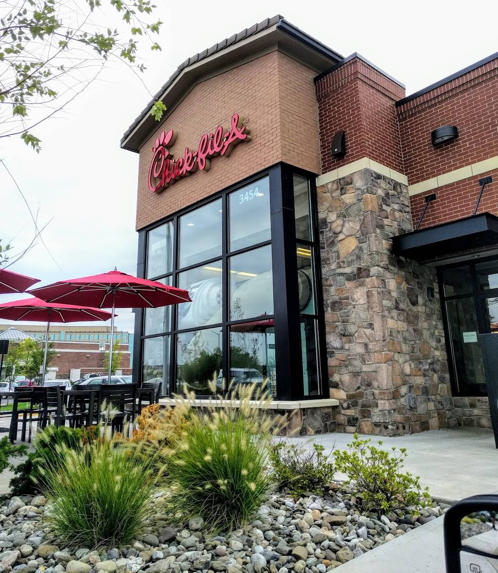 Chick-fil-A | restaurant | 3454 Historic Sully Way, Chantilly, VA 20151, USA | 7035952930 OR +1 703-595-2930