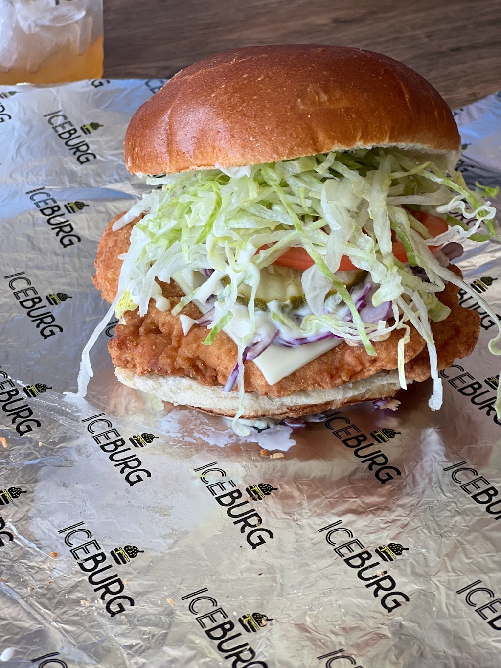 IceBurg | restaurant | 22145 W Outer Dr, Dearborn, MI 48124, USA | 3137685111 OR +1 313-768-5111
