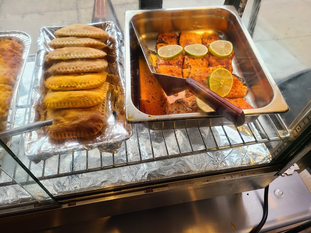 Oxtail International Cuisine | restaurant | 1441 Snyder Ave, Philadelphia, PA 19145, USA | 2155824353 OR +1 215-582-4353